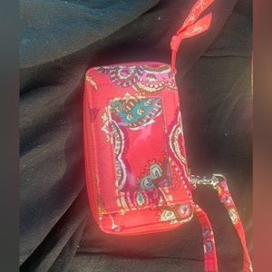 Very cute wristlet wallet